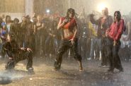 Step Up 2, dyst. Monolith