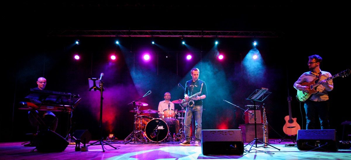 Tomek Stężalski Quartet na Jazzowych Czwartkach