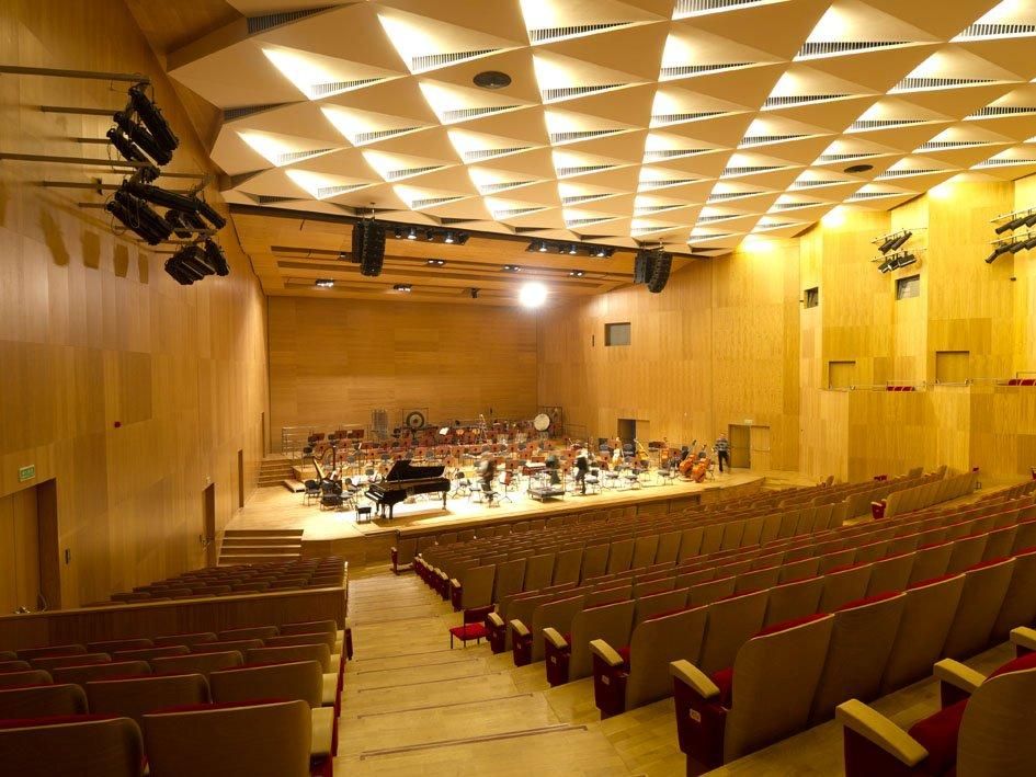 Lutosławski in memoriam