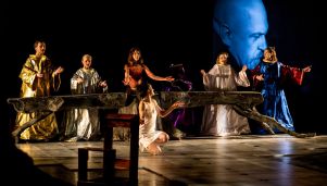 Głośny spektakl Pawła Passiniego wraca do Teatru Maska. Po przestawieniach spotkania z reżyserem