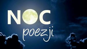 Poezja przy blasku ogniska w atmosferze majowej nocy