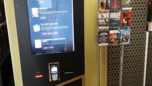 Kino Zorza uruchomiło biletomat. Nie musisz już stać w kolejce do kasy