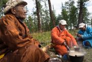 Rzeszowskie Spotkania z Podróżami: Zakaukazie w rytmie czaczy i konno przez Mongolię i Kirgistan