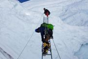 Rzeszowskie Spotkania z Podróżami. Everest 2017 - Tak blisko szczytu i śmierci